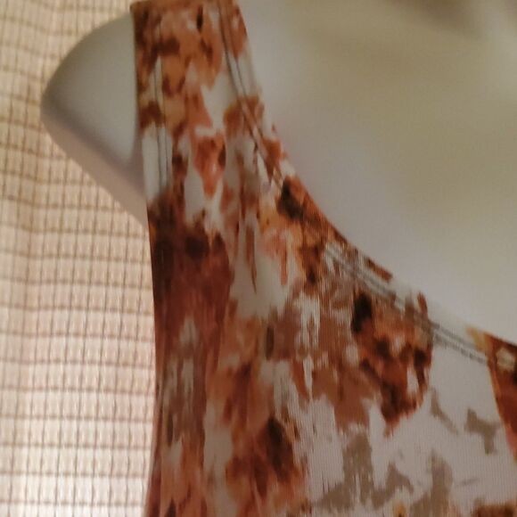 LOGO BY LORI GOLDSTEIN TANK M - Picture 3 of 6